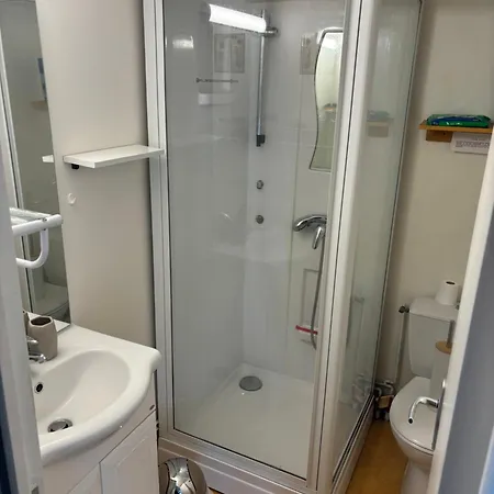 Apartment Duplex Renove Dans Prive Proche De Toutes Commodites Place De Parking Inclu *