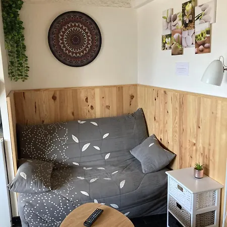 Duplex Renove Dans Prive Proche De Toutes Commodites Place De Parking Inclu Apartment