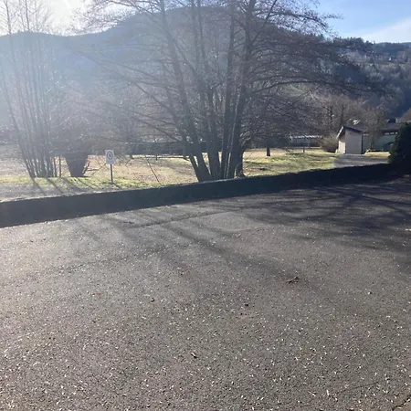 Apartment Duplex Renove Dans Prive Proche De Toutes Commodites Place De Parking Inclu *
