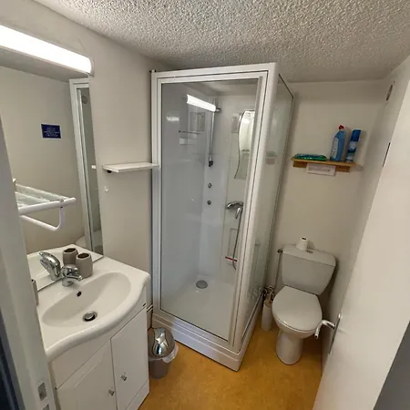 Duplex Renove Dans Prive Proche De Toutes Commodites Place De Parking Inclu Apartment La Bourboule