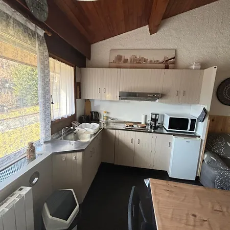 Duplex Renove Dans Prive Proche De Toutes Commodites Place De Parking Inclu